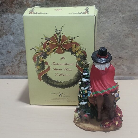 Father Christmas  Argentina Christmas Figurine  2007 The International Santa Cla - Picture 3 of 10